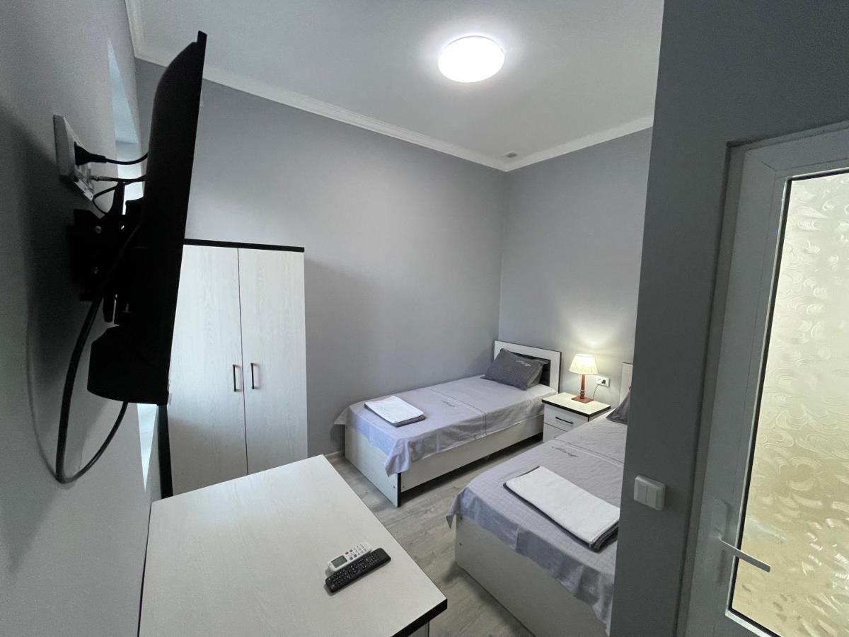 Major Guest House Fergana Exterior photo